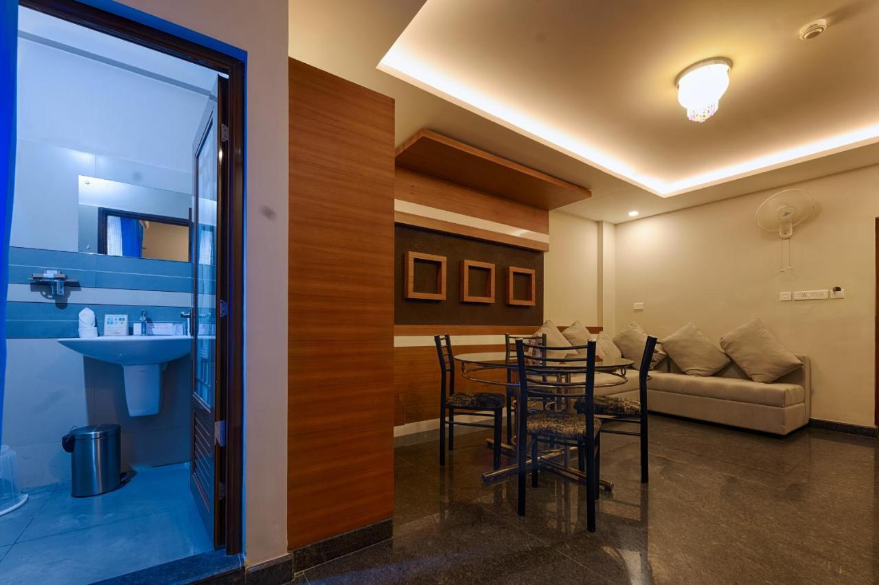 Vidya Residency Hotel Thrissur ภายนอก รูปภาพ
