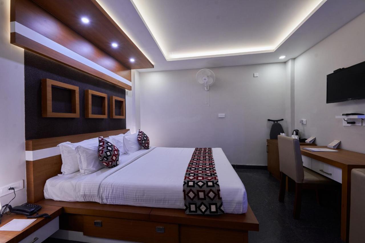 Vidya Residency Hotel Thrissur ภายนอก รูปภาพ