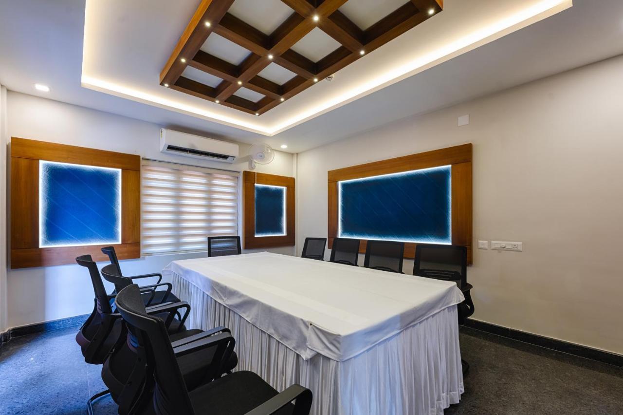 Vidya Residency Hotel Thrissur ภายนอก รูปภาพ