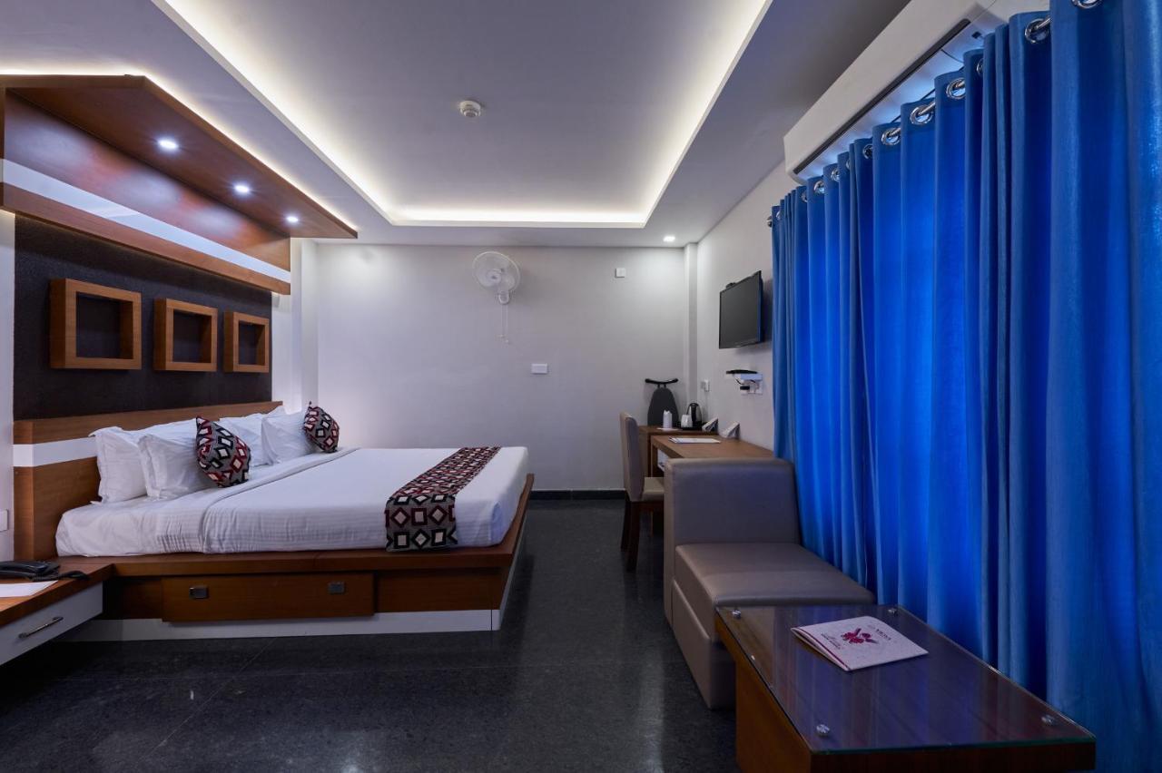 Vidya Residency Hotel Thrissur ภายนอก รูปภาพ