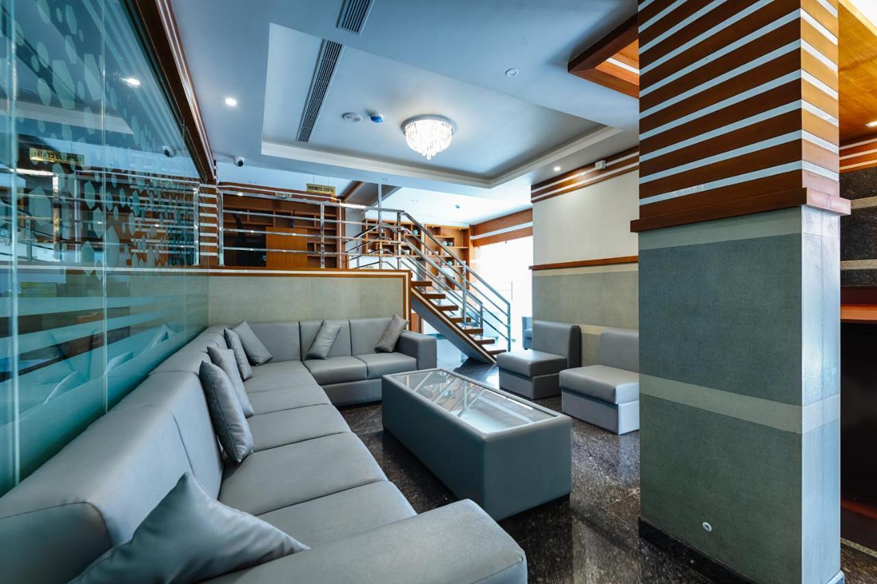 Vidya Residency Hotel Thrissur ภายนอก รูปภาพ