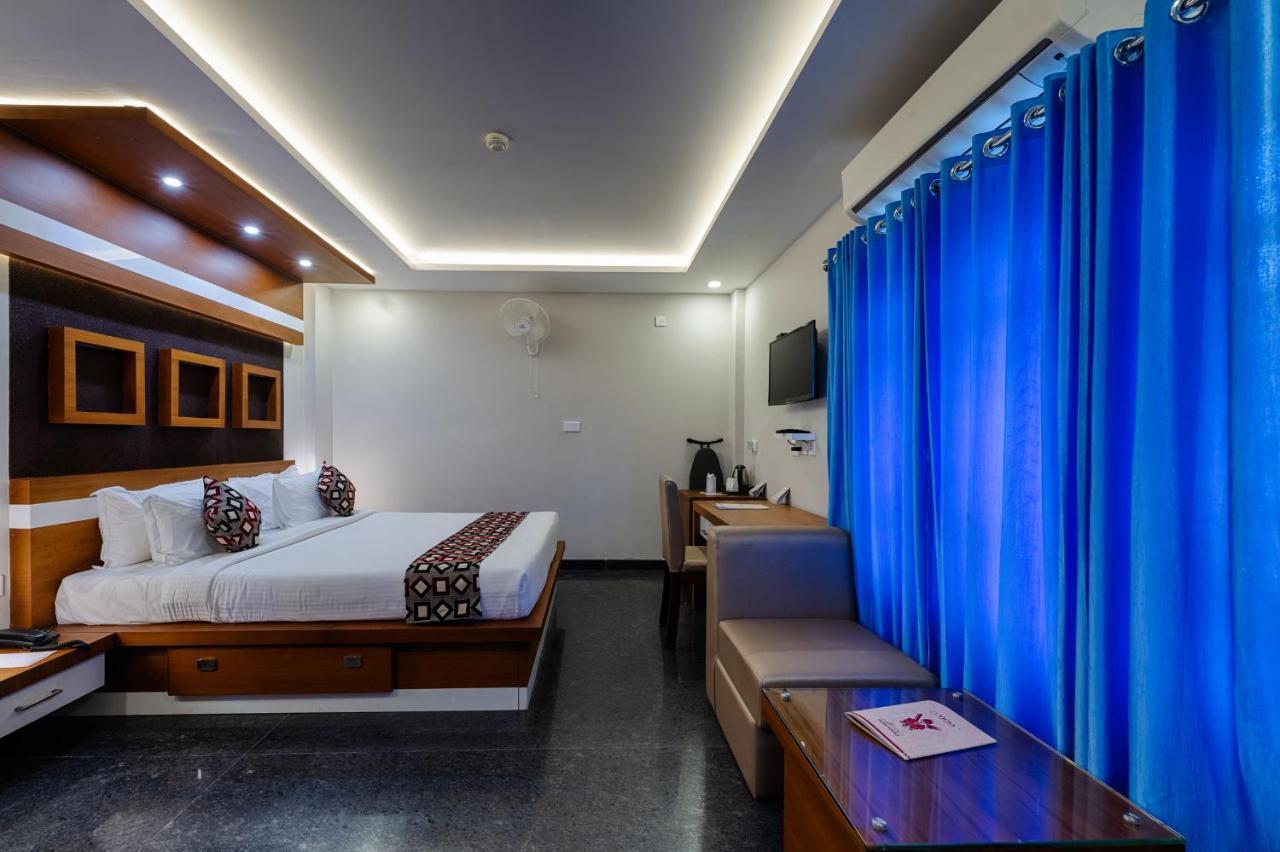 Vidya Residency Hotel Thrissur ภายนอก รูปภาพ