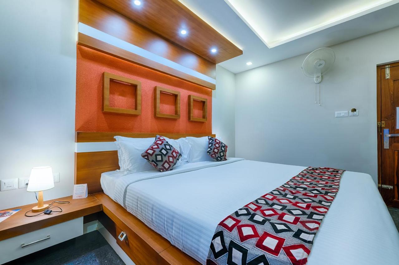 Vidya Residency Hotel Thrissur ภายนอก รูปภาพ